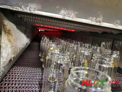 網(wǎng)帶式玻璃烤花爐保溫結構